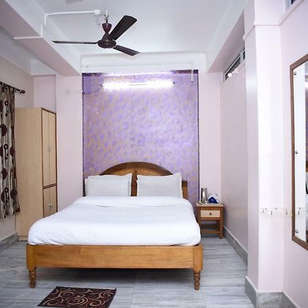 Spot On 37646 Hotel Centre Palace Silchar Exterior photo